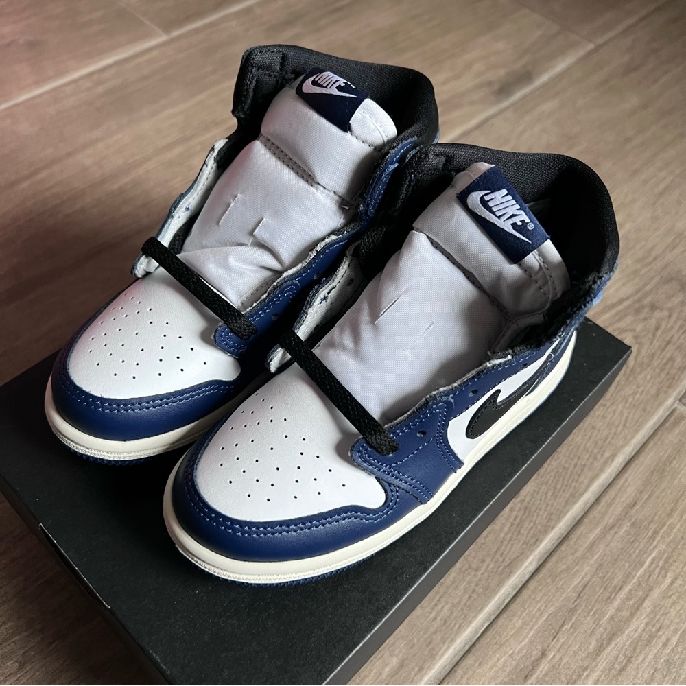 Jordan Retro 1 High OG TD